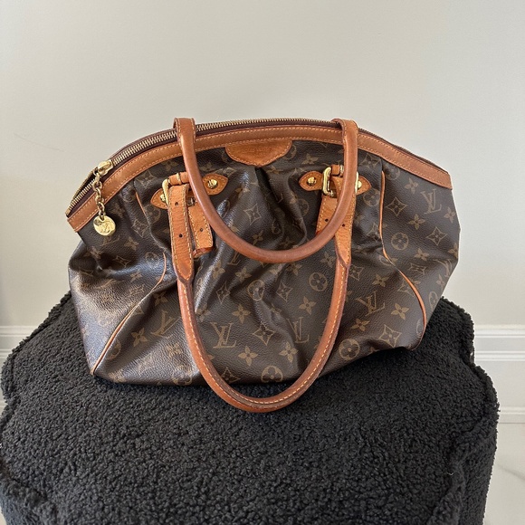 Louis Vuitton bag - Picture 1 of 5
